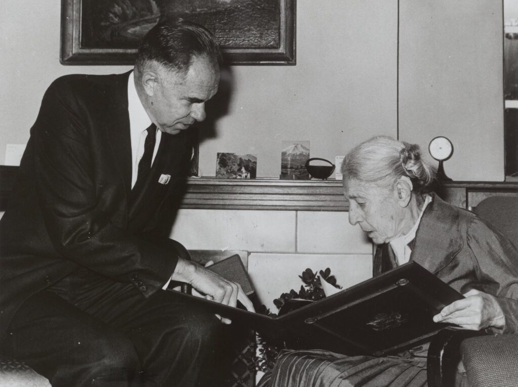 Glenn T. Seaborg presents the Enrico Fermi Award to physicist Lise Meitner, 1966.