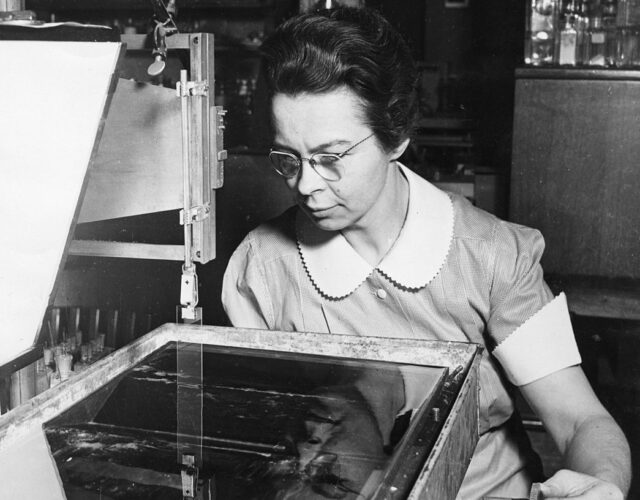 Katherin Blodgett at General Electric Research Laboratories, 1938.