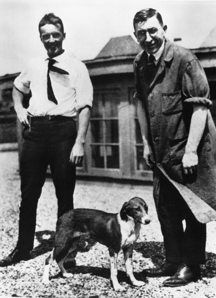 Frederick Banting and Charles Best on the roof of the University of Toronto’s Medical Building in 1922. Dogs were used as experimental subjects in the insuli. From the F. G. Banting Papers. Courtesy Thomas Fisher Rare Book Library, University of Toronto.