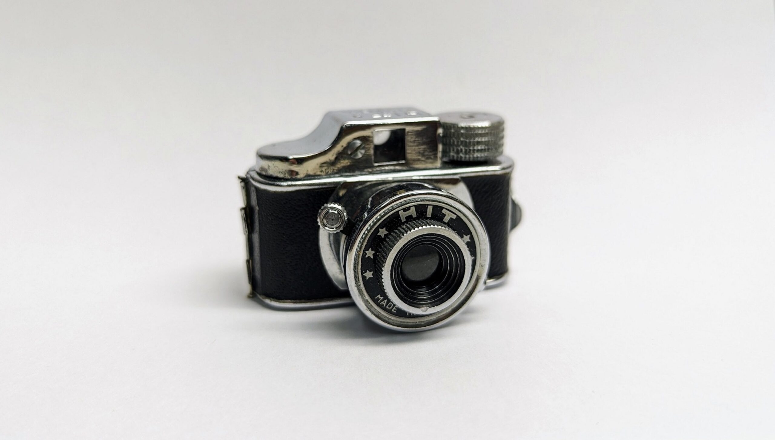 I Spy a Tiny Camera Mystery | Science History Institute