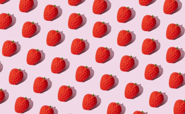 Color illustration, strawberries in pattern on a pink background