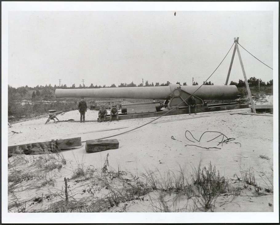black and white photo of a cannon