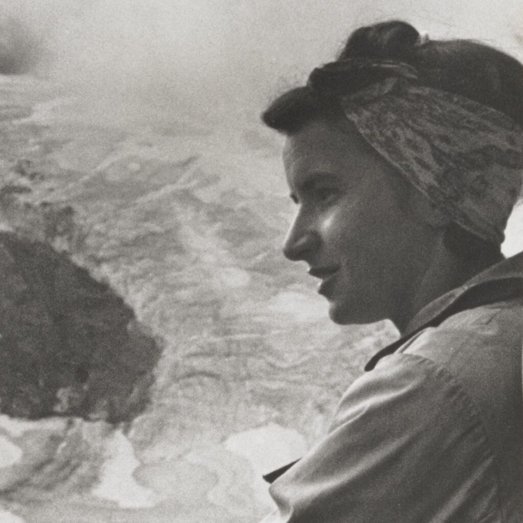 woman wearing a head scarf