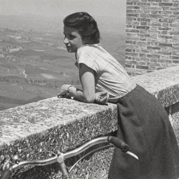 Rosalind Franklin in Tuscany, Italy, 1950.